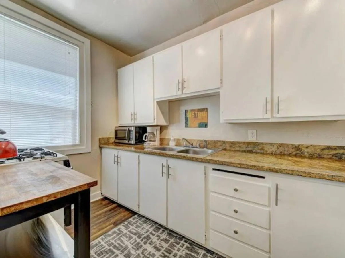 Apartment Perfect Location Walking Distance To Everything Sacramento United States